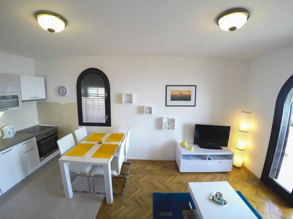 Apartments Villa Mirella Kožino Zewnętrze zdjęcie